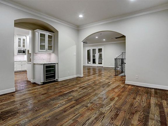 4th image of 6003 Potomac Park Dr