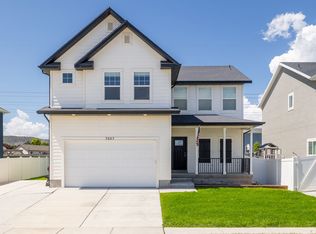 7667 N Kings Canyon Rd, Eagle Mountain, UT 84005