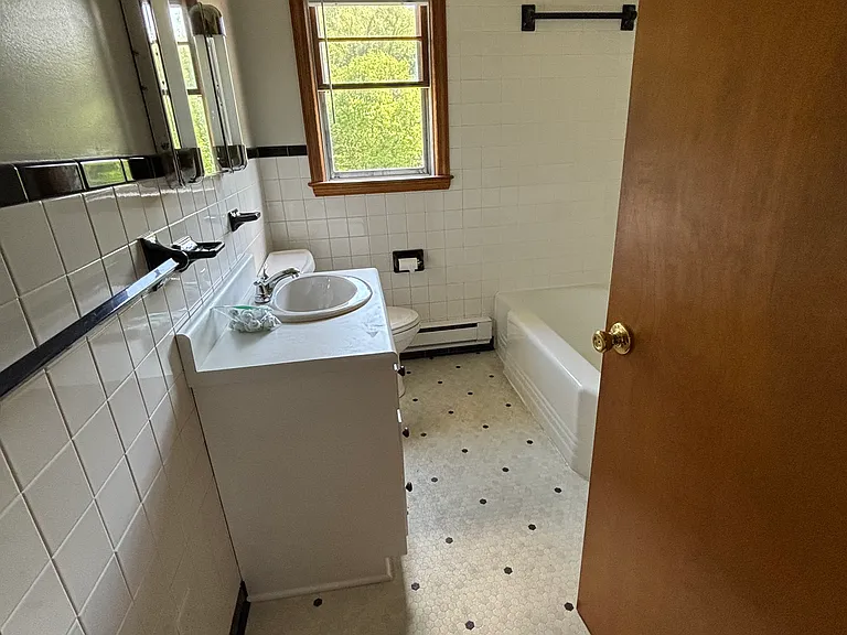 6905 Roanoke Rd #1 — Photo 3