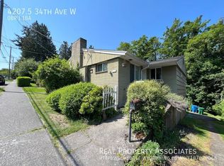 4207.5 34th Ave W, Seattle, WA 98199