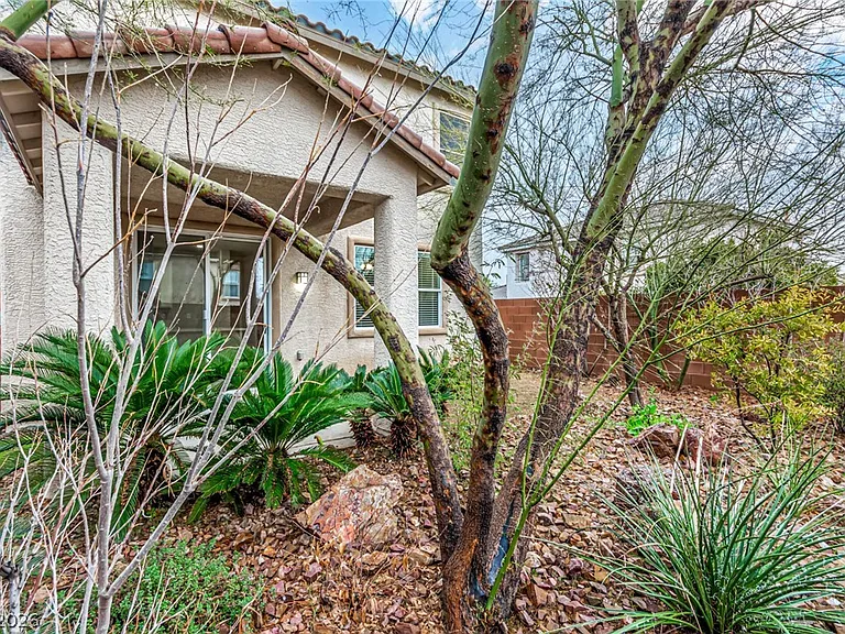 11209 Salentino Ave — Photo 35