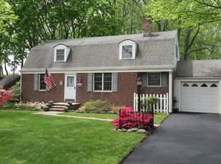 89 Little Silver Pkwy, Little Silver, NJ