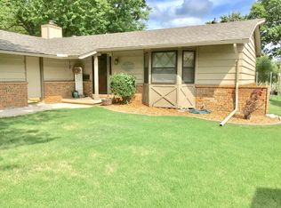 814 S Eastmoor St, Wichita, KS 67207
