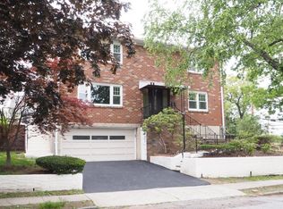 545 Palmer Rd, Yonkers, NY 10701