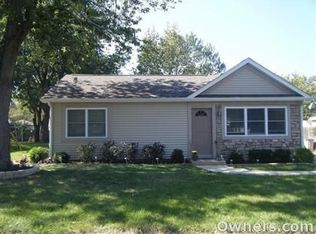 313 Park St, Crown Point, IN 46307