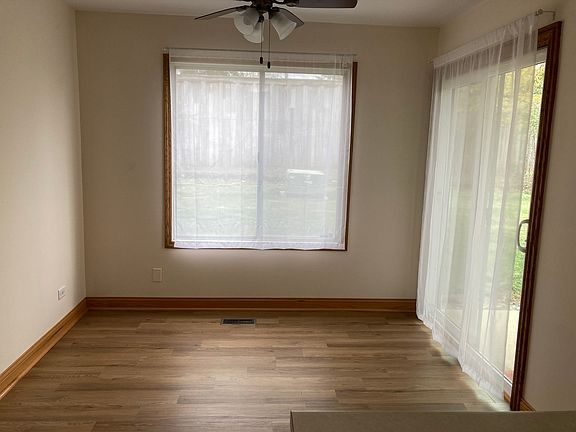 5th image of 7060 Newport Dr APT 102