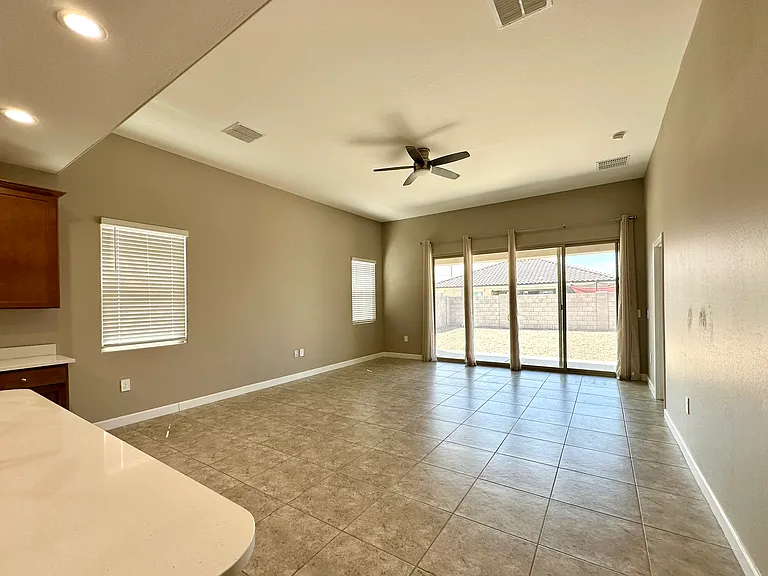 30335 W Mitchell Ave — Photo 7