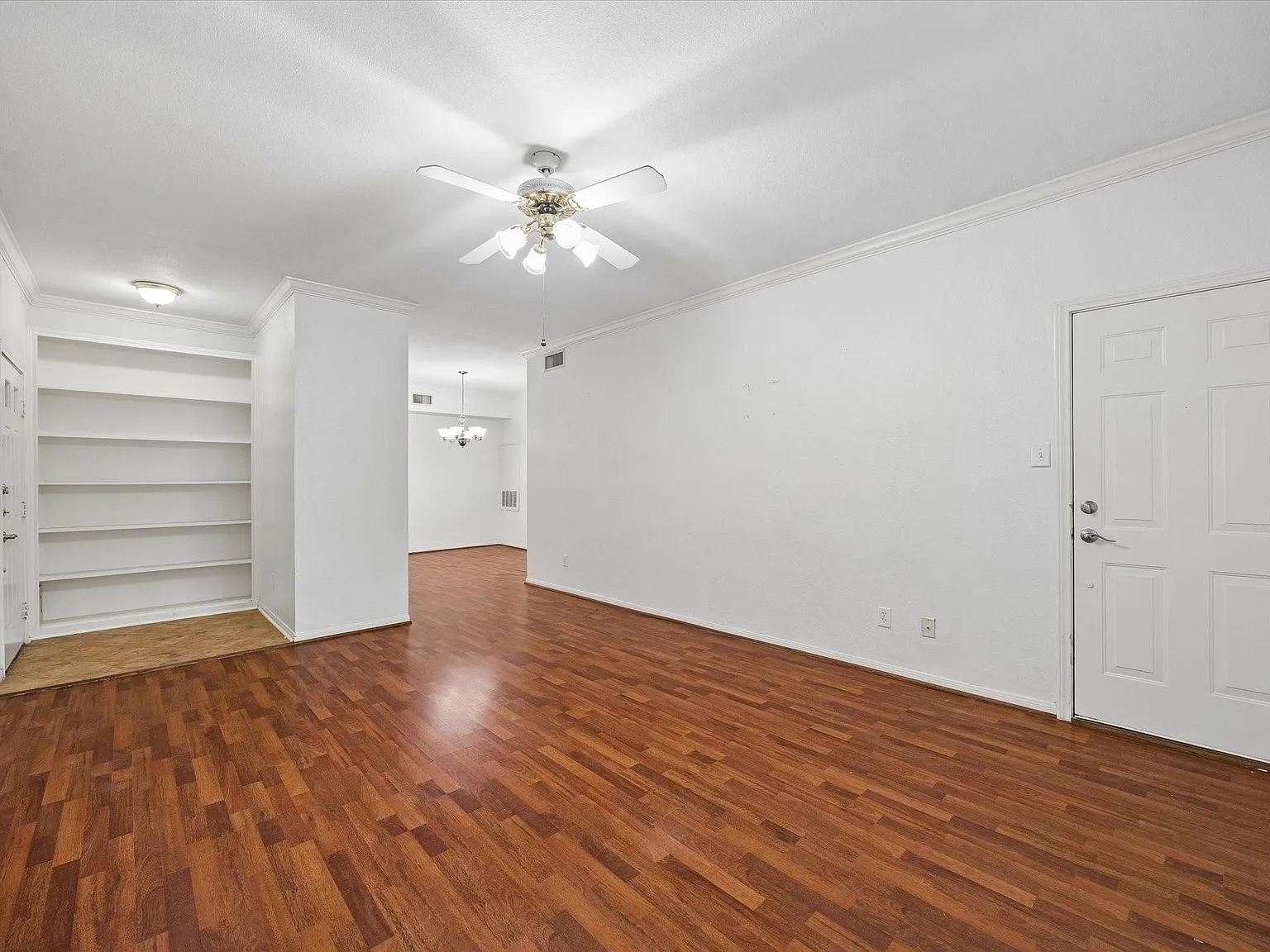 2 bed, 1.0 bath, 1096 sqft, $1,500 — Photo 4