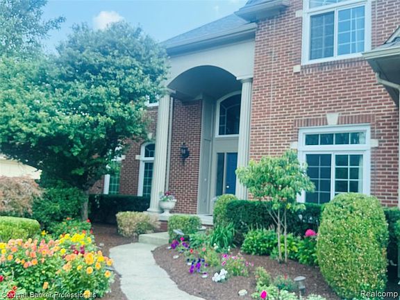 3rd image of 171 Millstone Dr