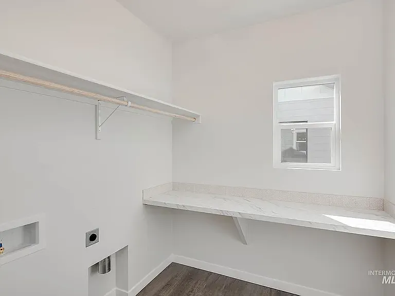 6940 S Chinook Ave — Photo 13