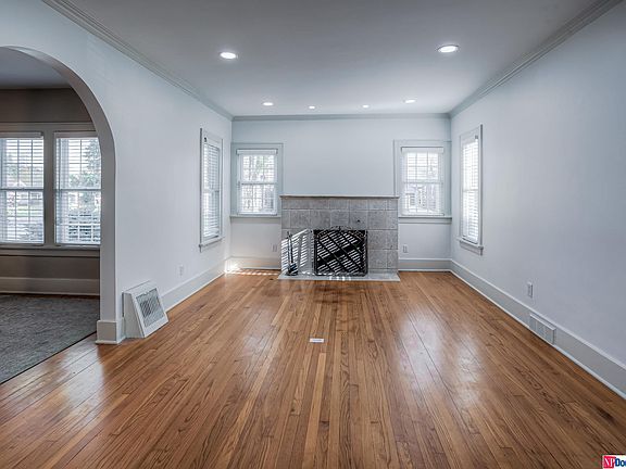 3rd image of 5843 Briggs St