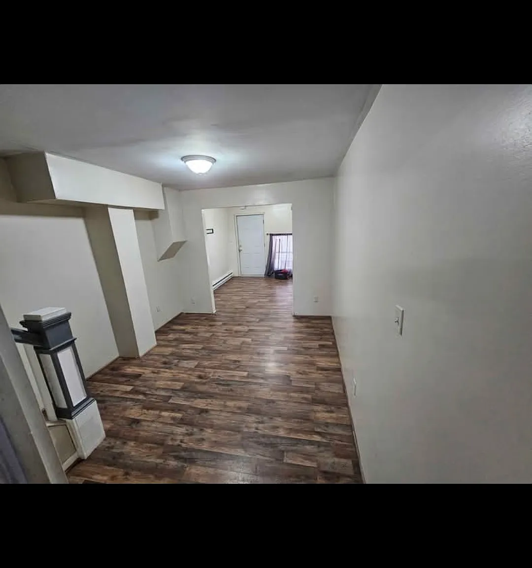 2 bed, $1,200 — Photo 3