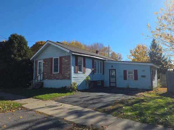 19 Lafayette St, Ogdensburg, NY 13669