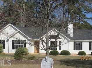 26 Peeks Ct, Senoia, GA 30276