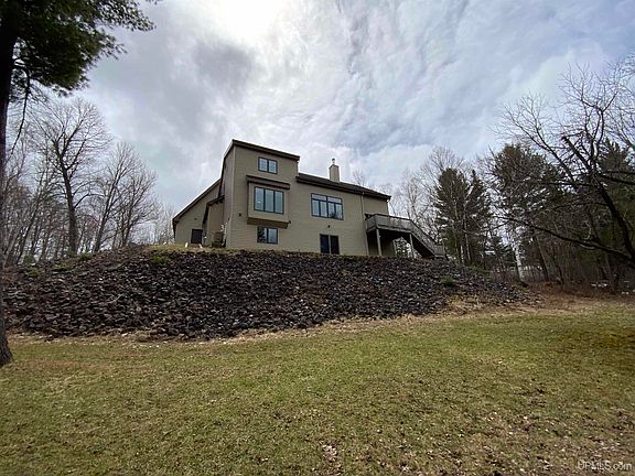 2nd image of 148 Chippewa Dr