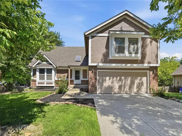 17532 W 116th St, Olathe, KS 66061