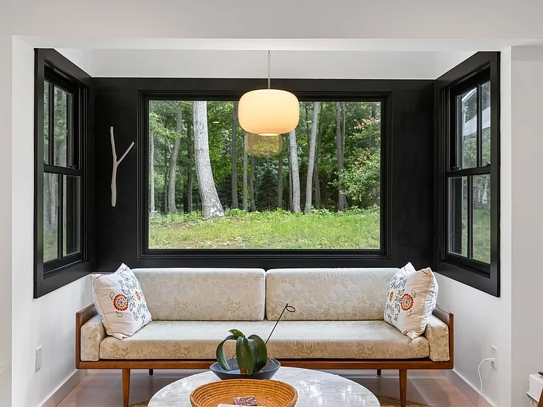 13 Dinah Rock Rd — Photo 1