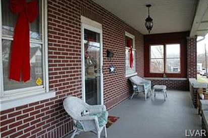 3rd image of 32 W Depot St