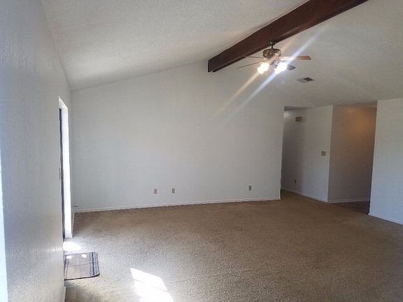 5th image of 402 Mesquite Dr