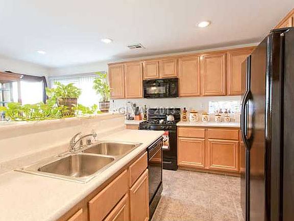 4th image of 7325 Wild Carrot Ave