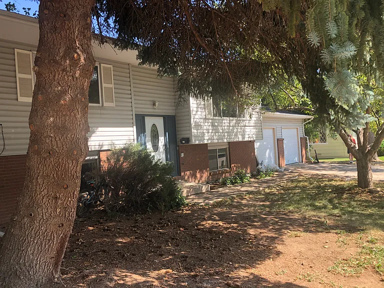 1804 S Whitcomb St — Photo 1