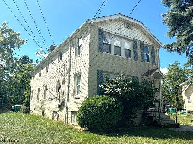 14628 Granger Rd photo 1