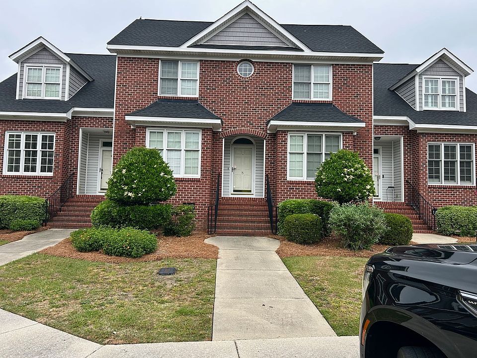 1st image of 4890 Independence Dr Unit 8
