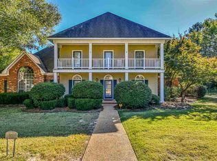 102 Thorngate Dr, Brandon, MS 39042