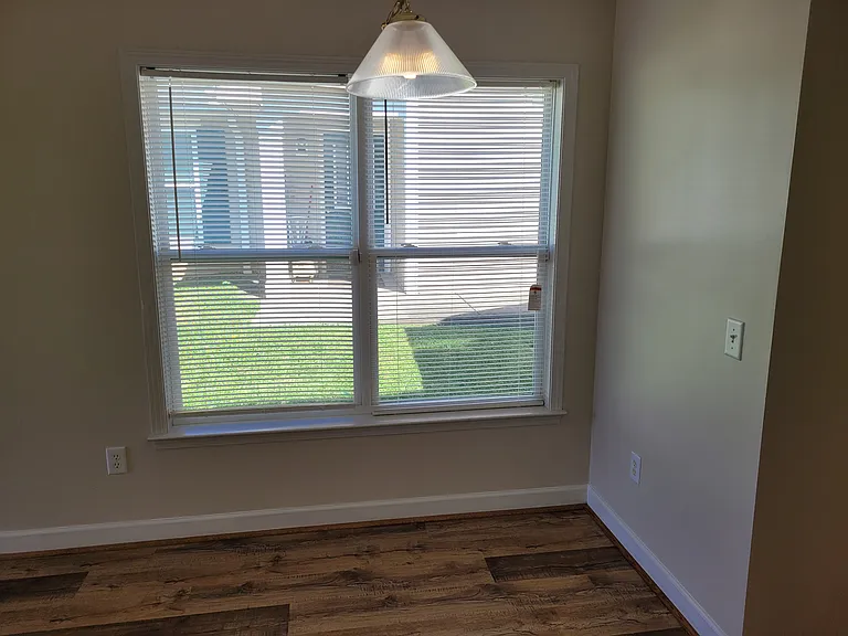 211 Provence St — Photo 6