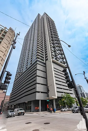 235 W Van Buren St Photo 1