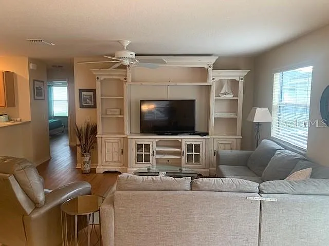 2237 Mossy Oak Dr — Photo 3