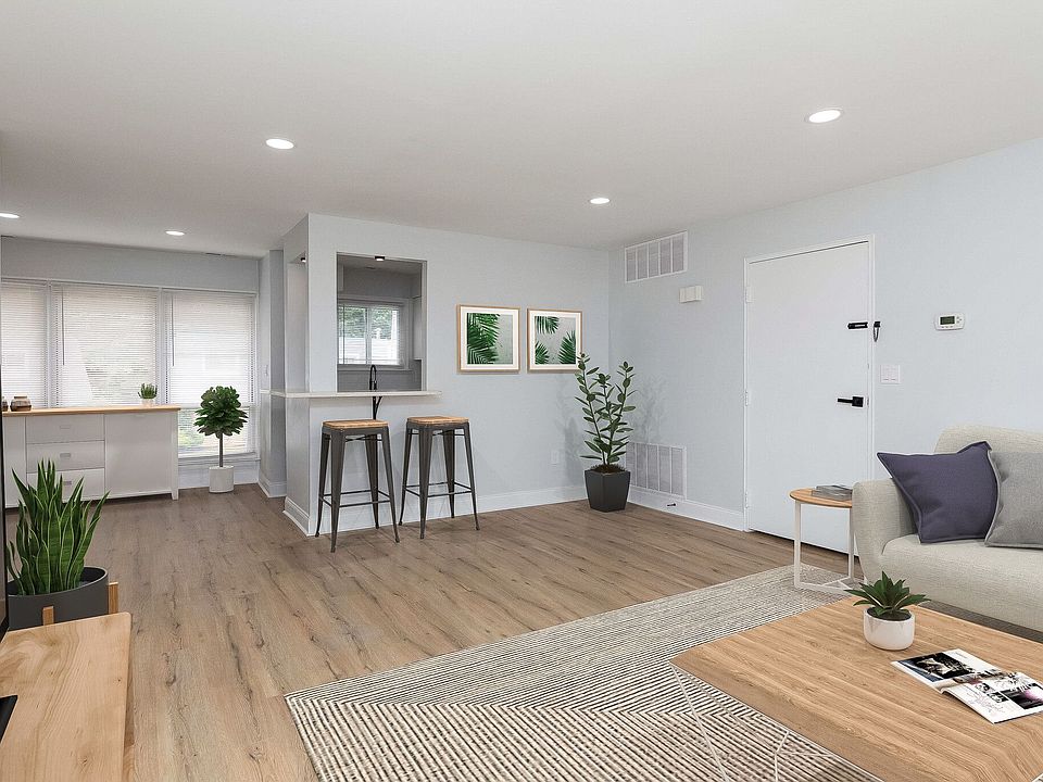 Living Area-Upgraded