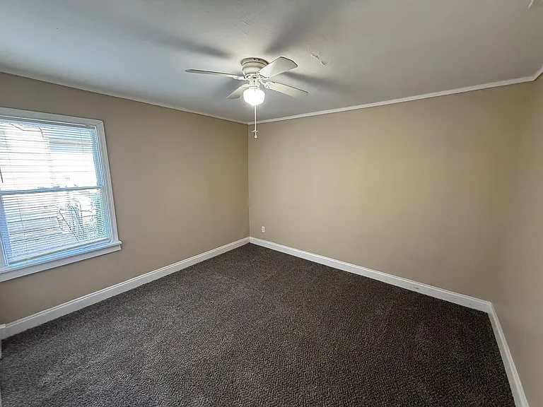3884 Tuggle Ave — Photo 6