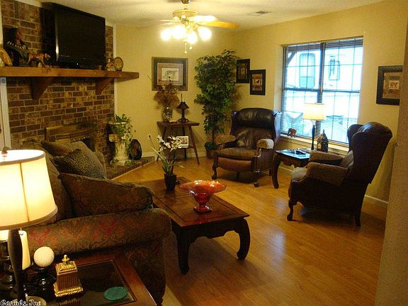 2nd image of 26 Whippoorwill Dr