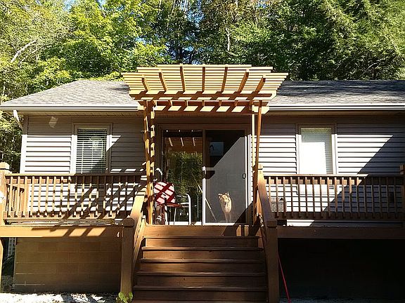 Front of house with Pergala