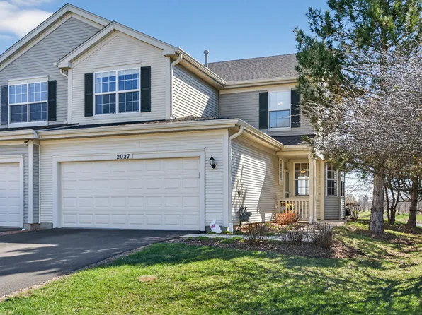 2027 S Kristina Ln, Round Lake, IL 60073
