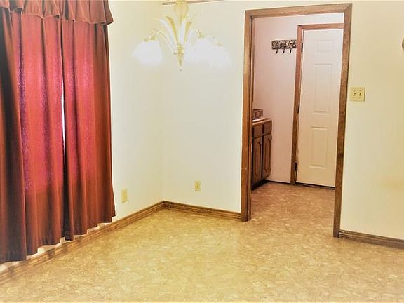 4th image of 5428 E Highway 82