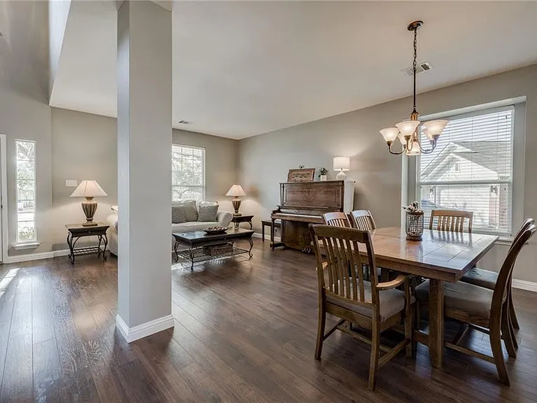1405 Faustino Cv — Photo 14