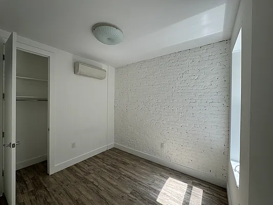Rented by Pear NYC LLC | media 16