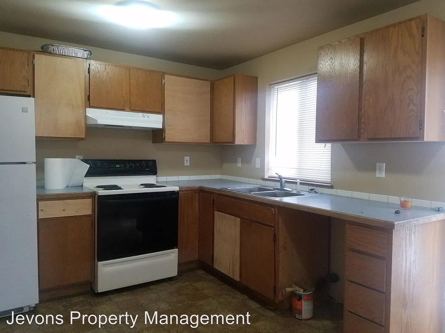 1620 Voelker Ave photo 1