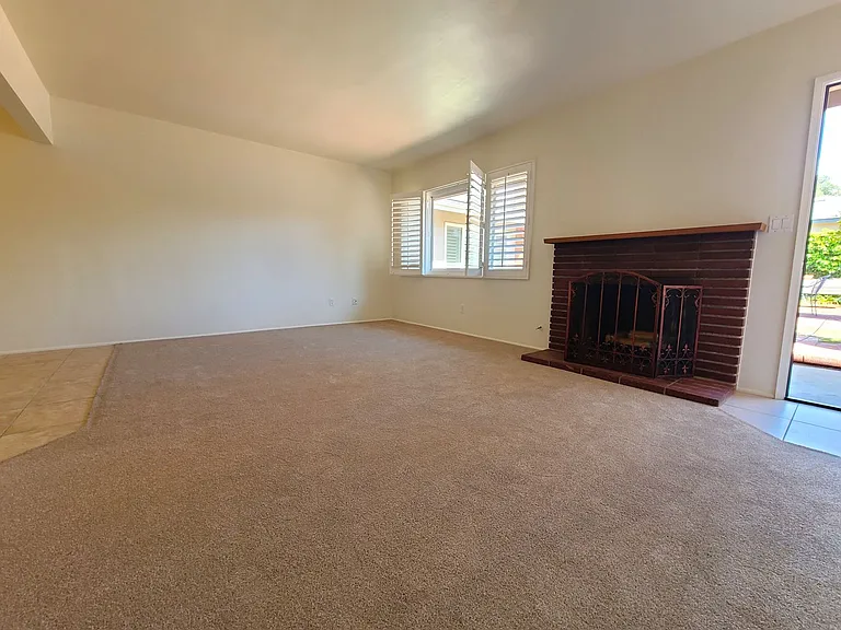 613 Pine Ave #619 — Photo 5