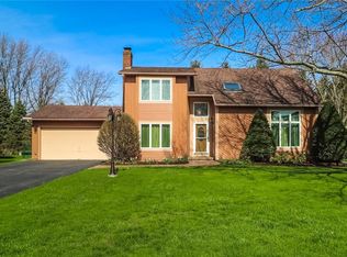 72 Country Downs Cir, Fairport, NY 14450