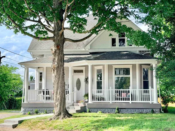 602 E Main St, Boonville, IN 47601