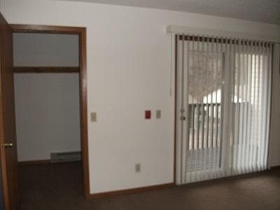 2nd image of 694 Dutchman Dr APT 8
