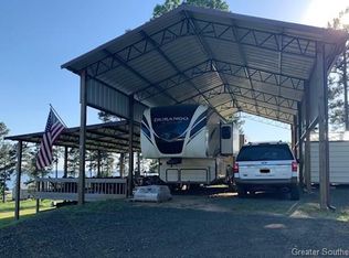 135 Point 1 Dr, Florien, LA 71429