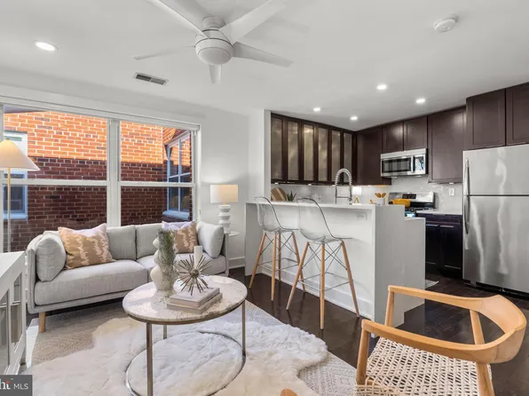 626 Independence Ave SE APT 305, Washington, DC 20003