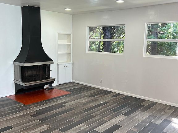 4th image of 660 N Doheny Dr APT 2