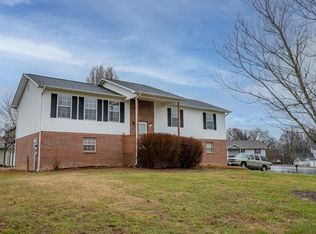1704 N Ridge Ct, Sevierville, TN 37862
