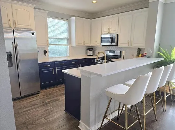 420 Hill Ave, Dallas, TX 75246