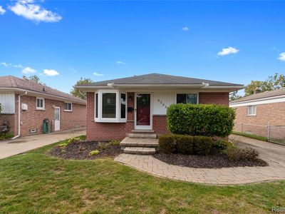 6523 N Vernon St, Dearborn Heights, MI, 48127